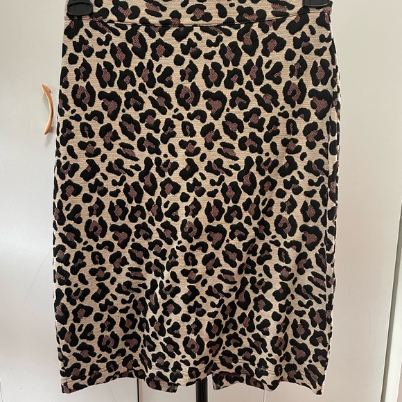 Maeve from Anthropologie . In really good condition. - Picture 10 of 10